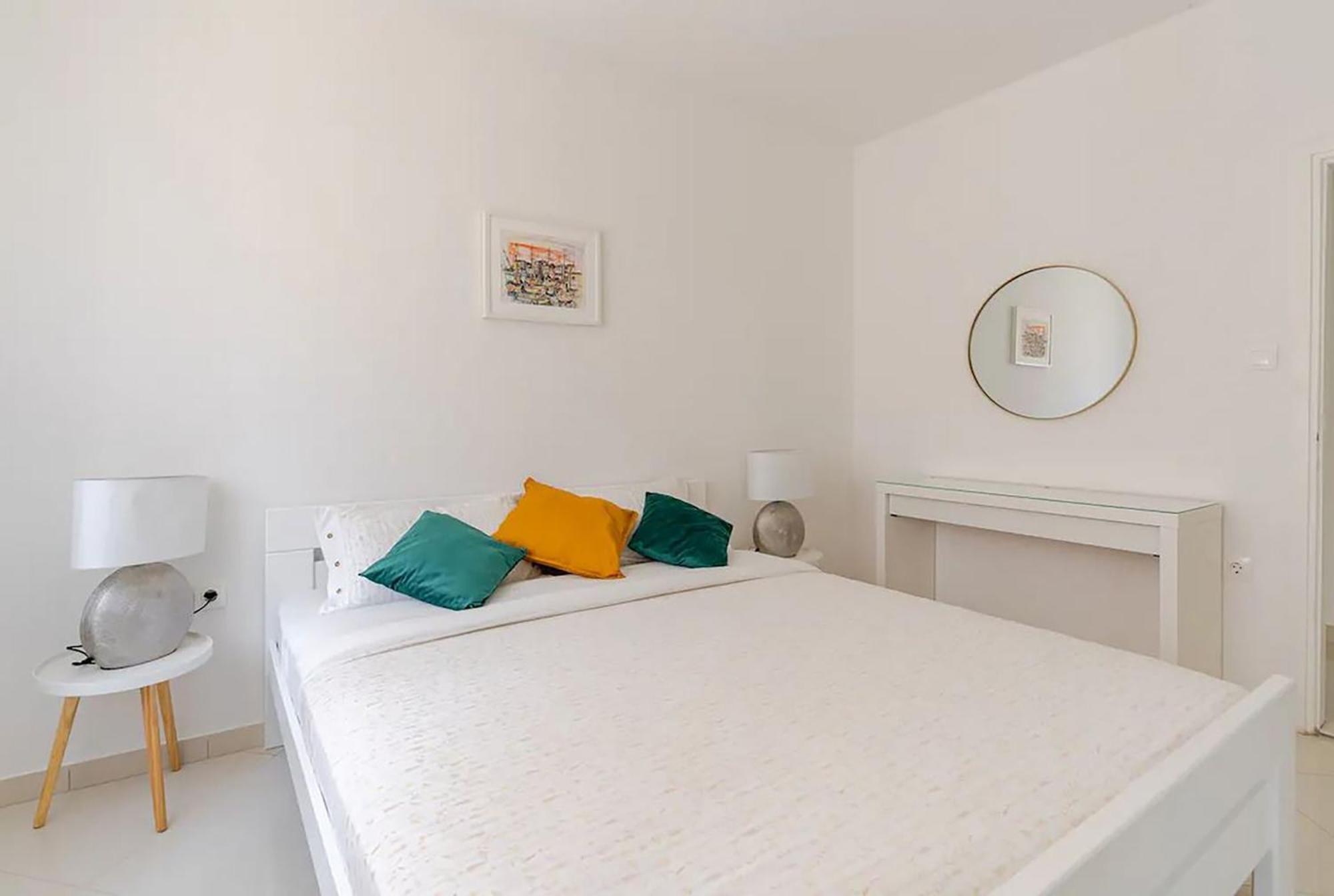 Apartments Maras Пореч Екстер'єр фото