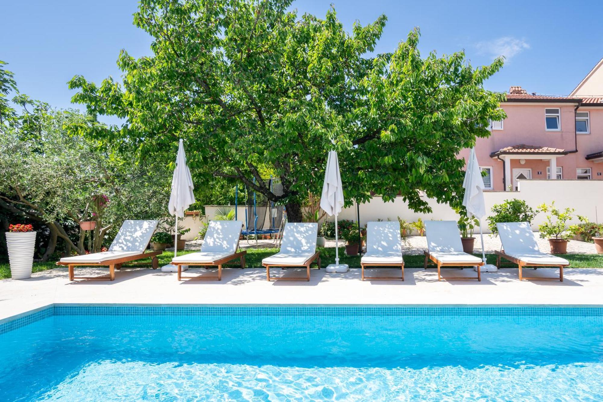 Apartments Maras Пореч Екстер'єр фото