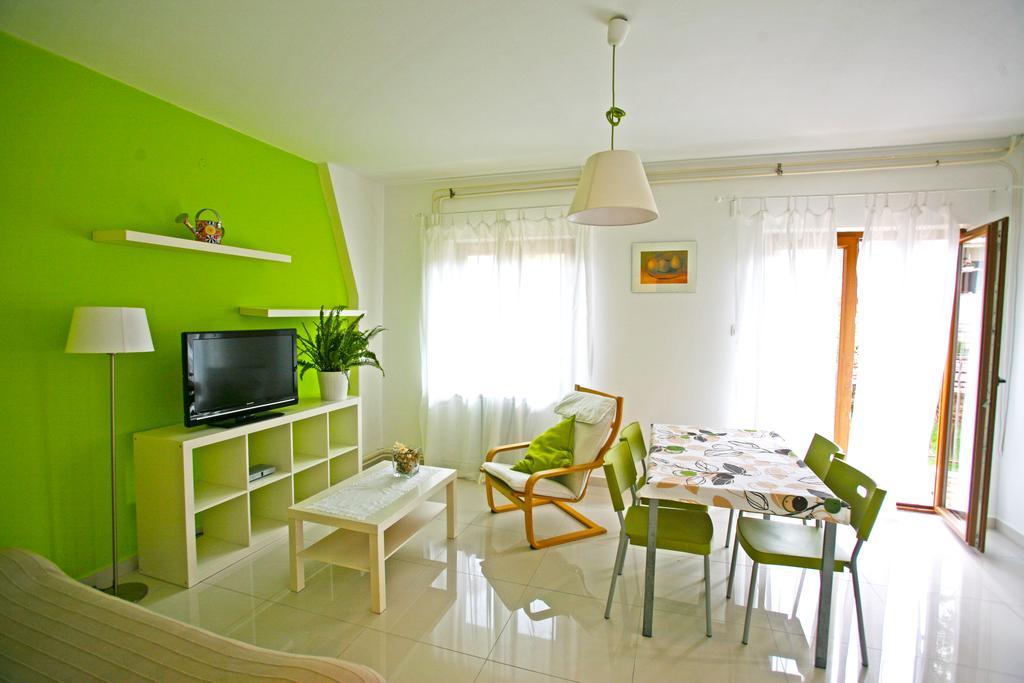 Apartments Maras Пореч Номер фото