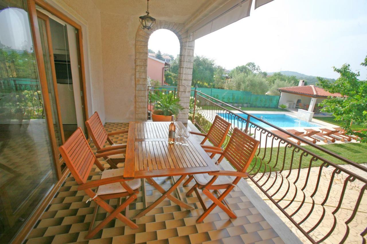 Apartments Maras Пореч Екстер'єр фото